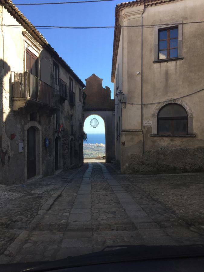 La Casa Del Miele Di Borgo Carbone Vila Locri Exterior foto