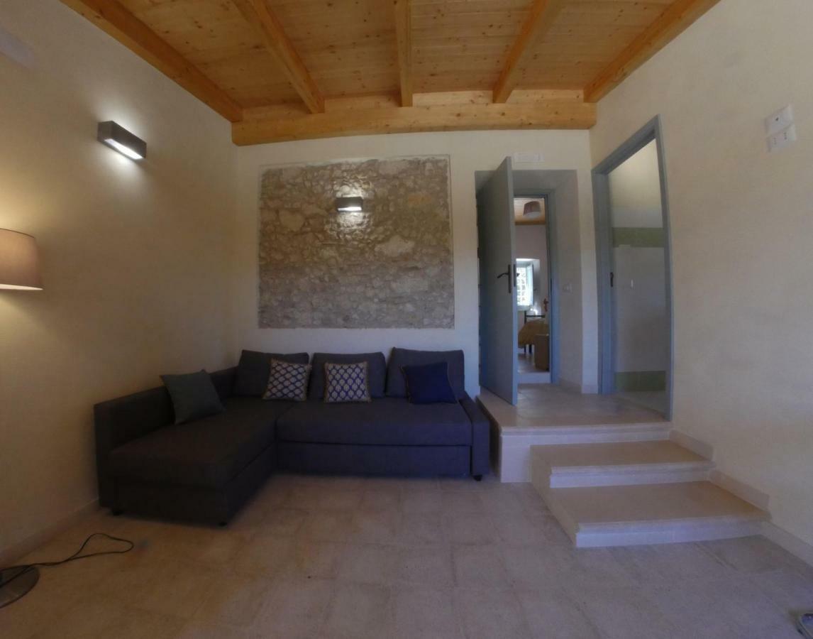 La Casa Del Miele Di Borgo Carbone Vila Locri Exterior foto